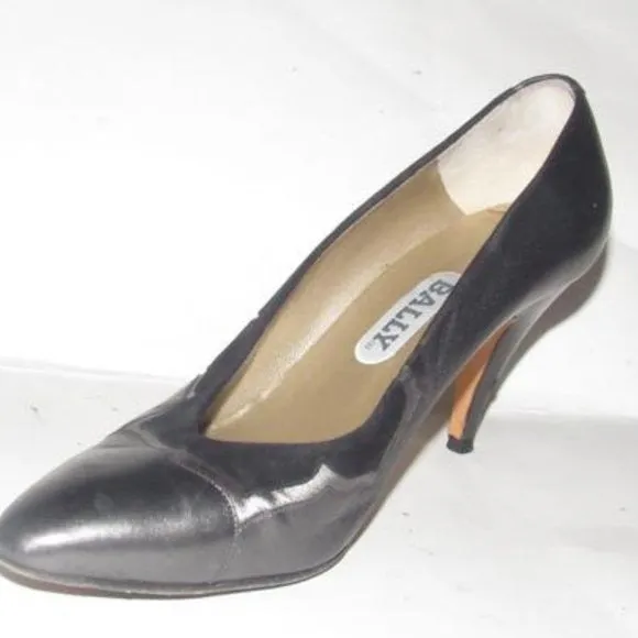 Bally Pewter Leather Black Suede Kitten Heels with Almond Toes