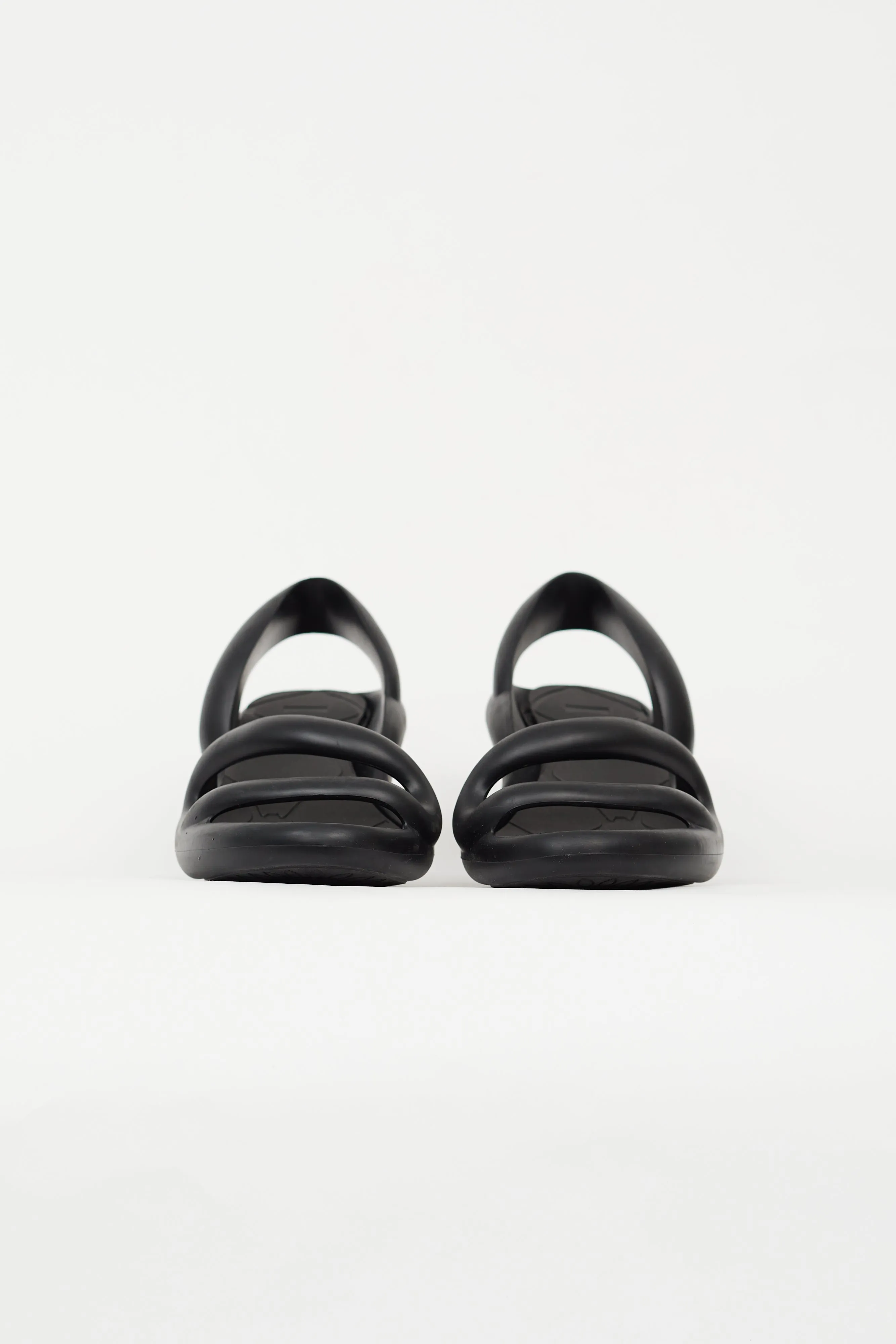 Black Rubber Kobarah Heel