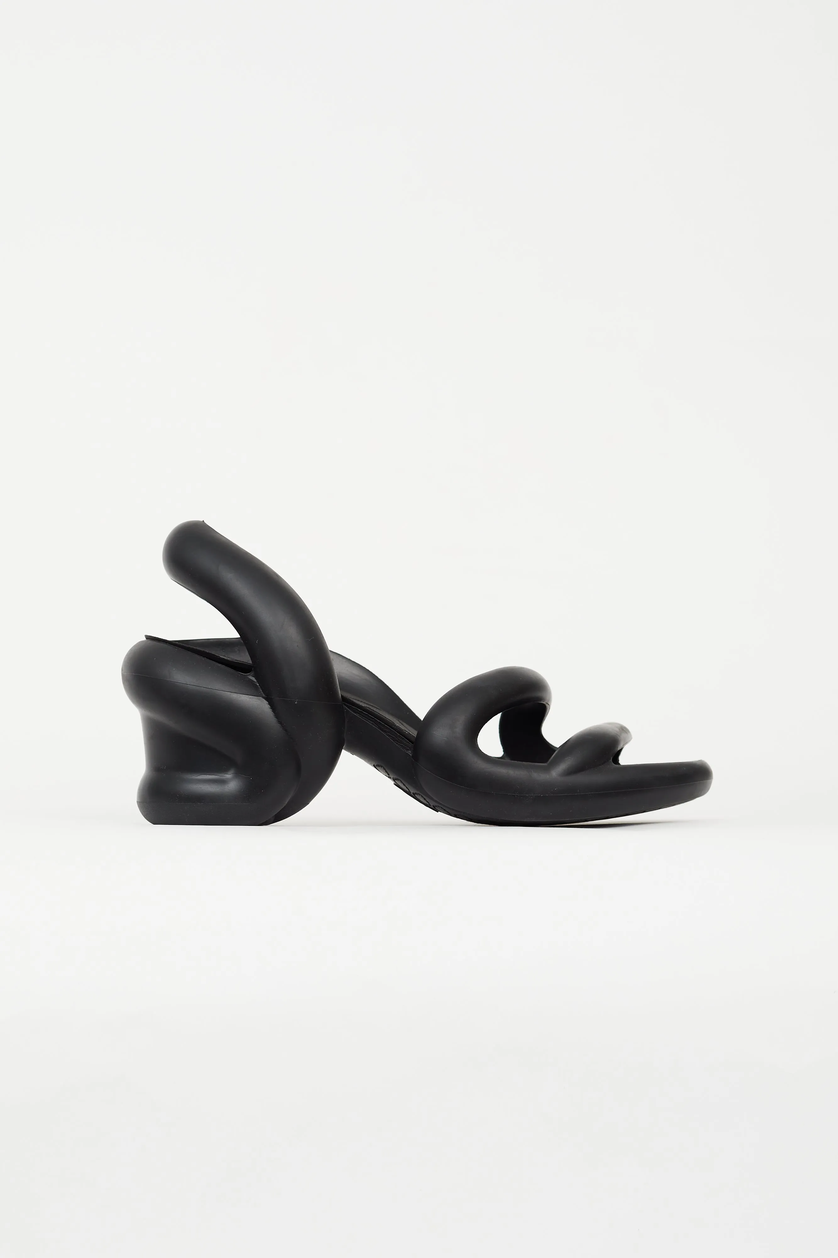Black Rubber Kobarah Heel