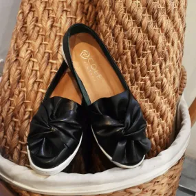 Dominican Knot Sneakers