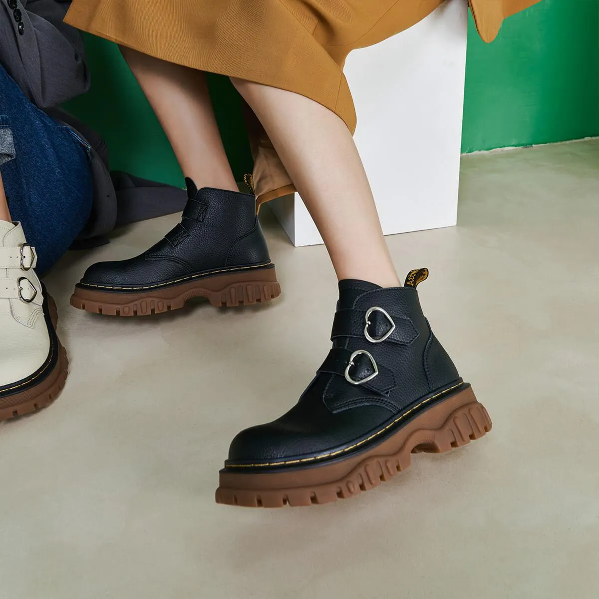Double Heart Buckle Aesthetic Platform Boots