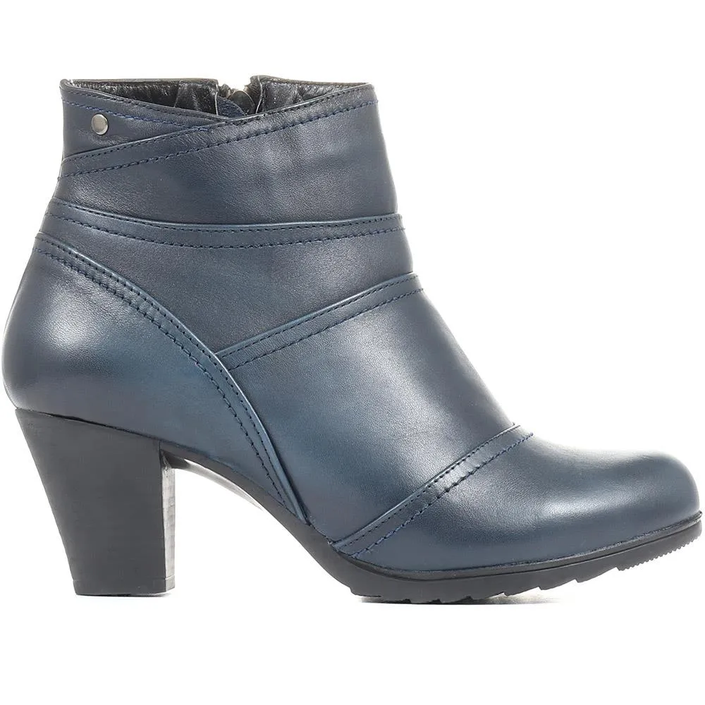 Leather Ankle Boots - VED34007 / 320 369