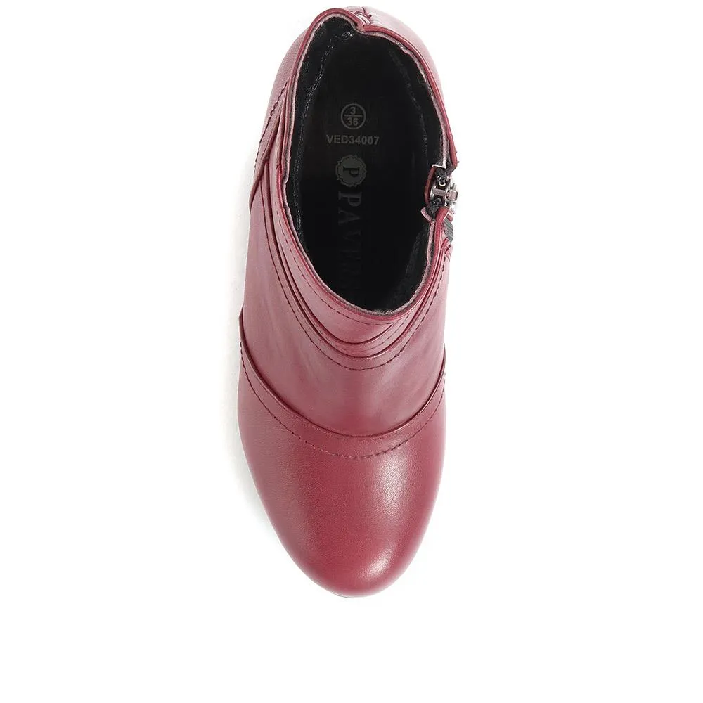Leather Ankle Boots - VED34007 / 320 369