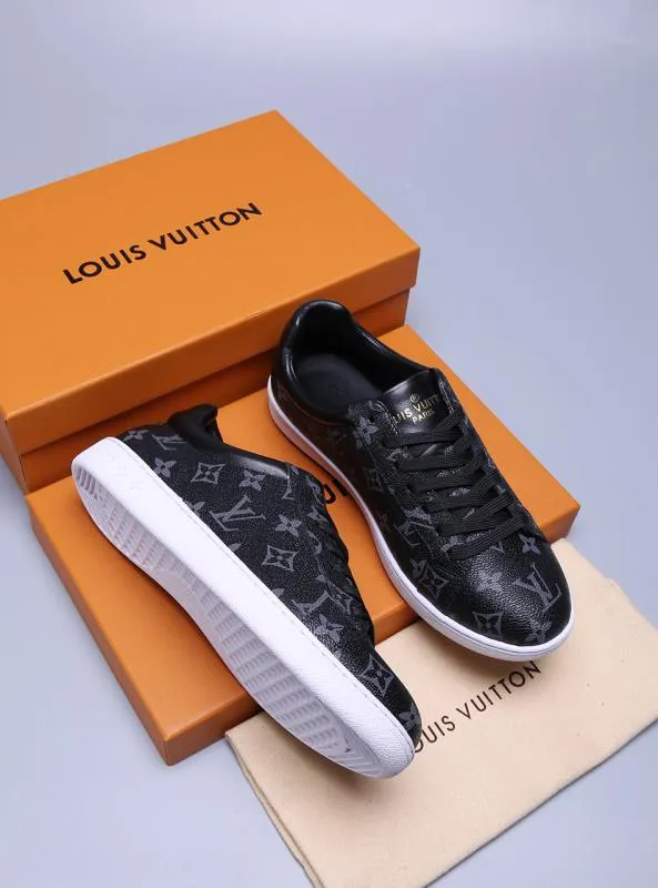 Louis Vuitton Casual Black Sneaker