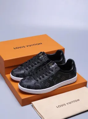 Louis Vuitton Casual Black Sneaker