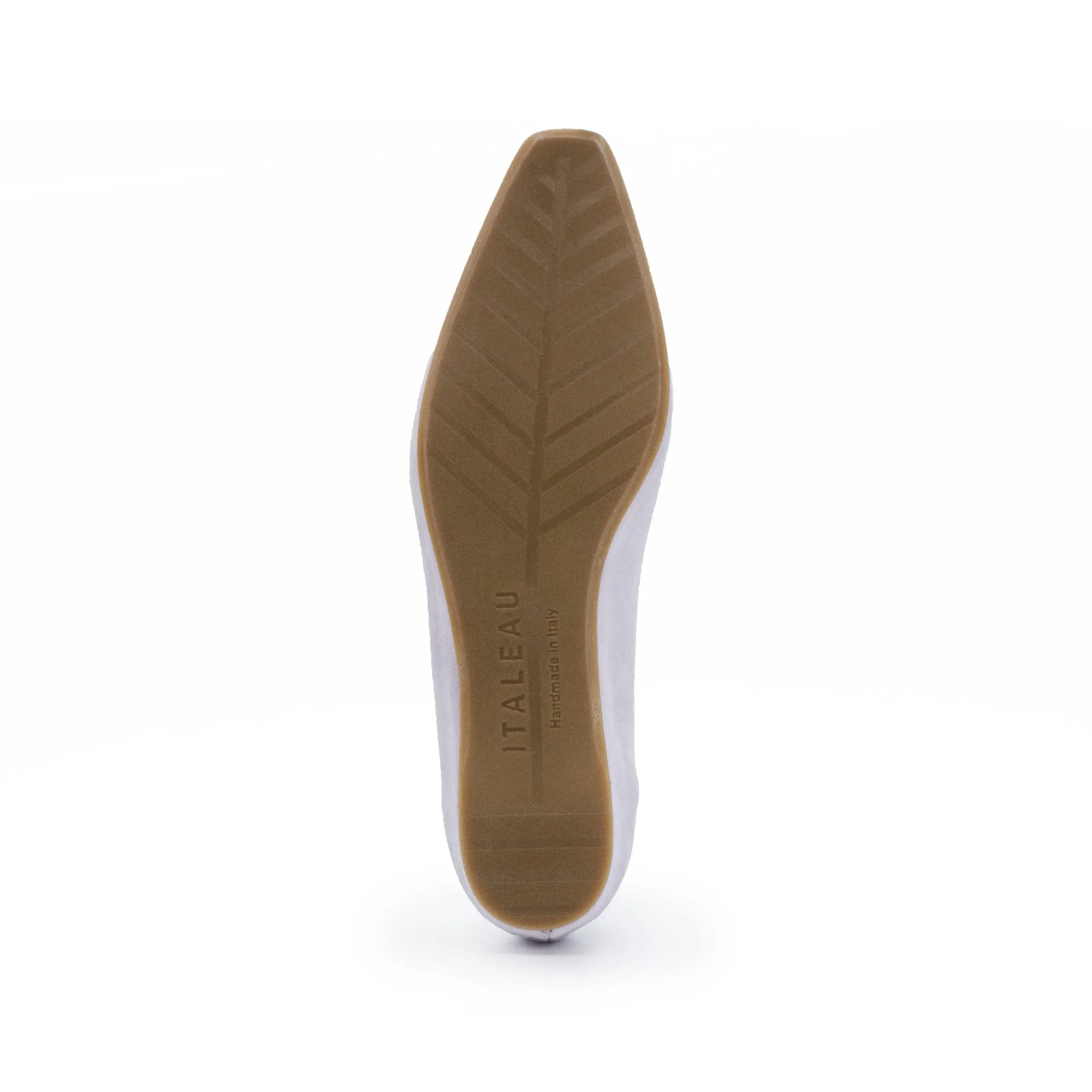 Luna Flats Nude
